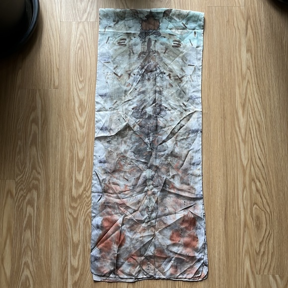 VINTAGE Hand-dyed Silk Scarf With Botanical Leaf Print - Picture 10 of 11